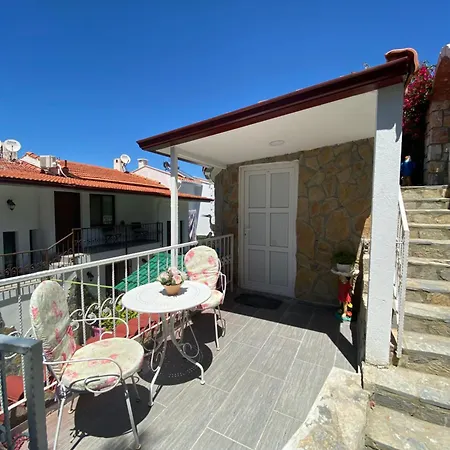 Goenuel Evim منزل للإقامة