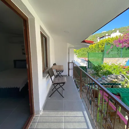 Goenuel Evim منزل للإقامة